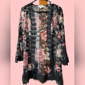 🎀 NWOT. Women's Monoken Style Overshirt